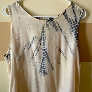 Sleeveless blouse